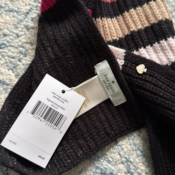 Kate Spade white stripe muffler scarf begonia Bloom NWT - Picture 3 of 4